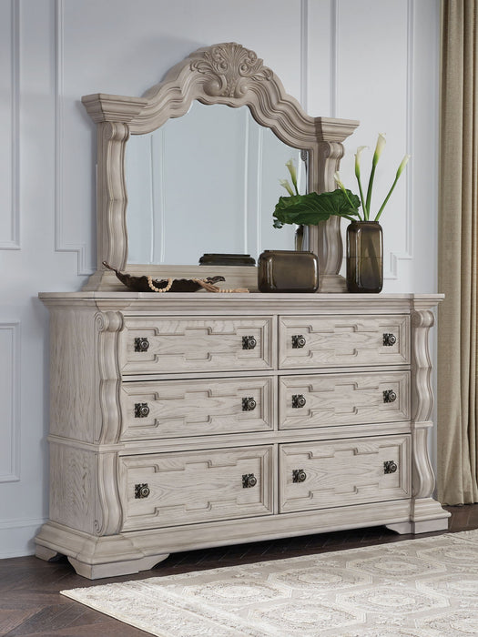 Bruchandi - Dresser